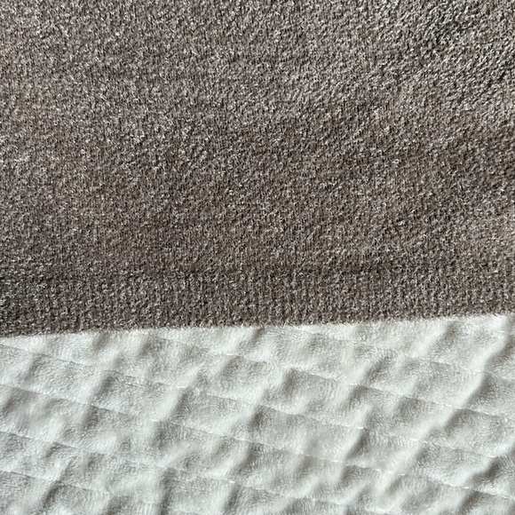 Barefoot Dreams CozyChic Ultra Lite Classic Shorts in Pewter - Picture 9 of 9